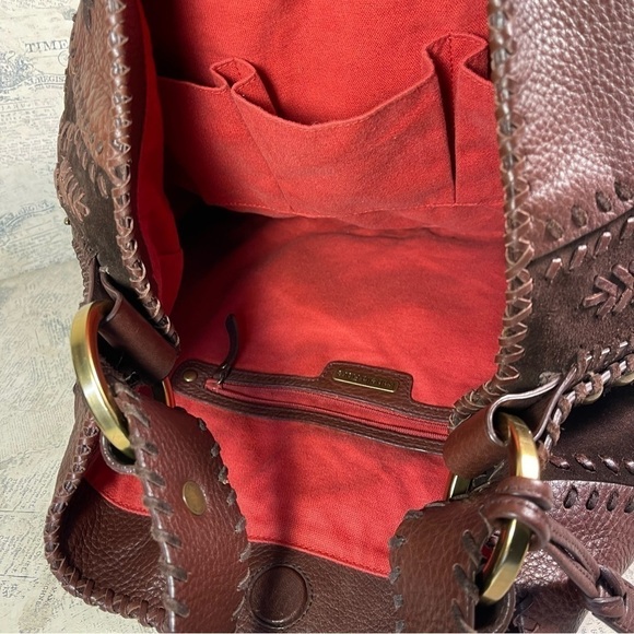 Isabella Fiore Suede Leather Woven Hobo Shoulder Bag - Picture 7 of 15